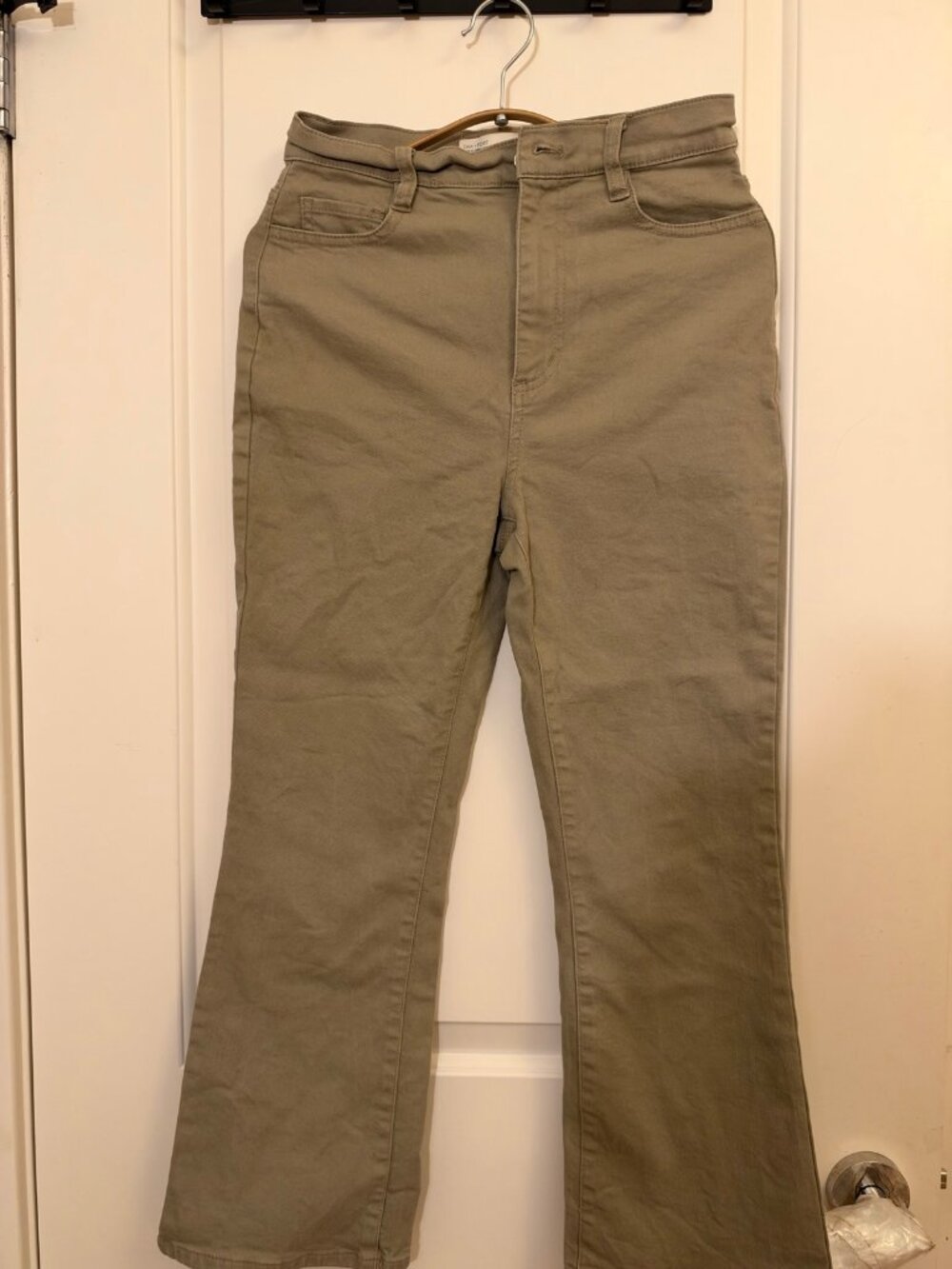 Oak + Fort Flare Pants Olive Sage Size 26 — 5-Pocket High Rise